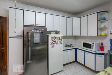 Casa à venda com 380m², 4 quartos e 5 vagasCozinha - Armários