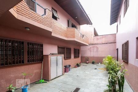 Casa à venda com 380m², 4 quartos e 5 vagasQuintal