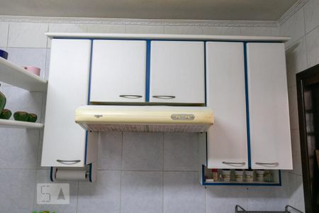 Casa à venda com 380m², 4 quartos e 5 vagasCozinha - Armários