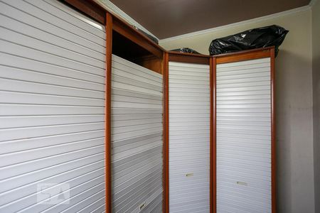 Casa à venda com 380m², 4 quartos e 5 vagasCloset da suíte 1