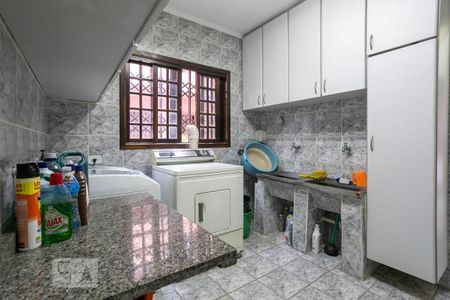 Casa à venda com 380m², 4 quartos e 5 vagasÁrea de Serviço