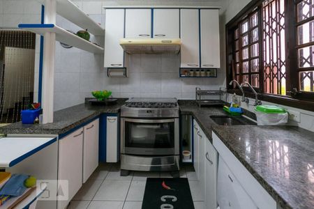 Casa à venda com 380m², 4 quartos e 5 vagasCozinha
