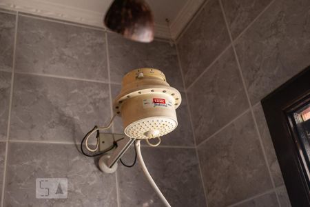 Casa à venda com 380m², 4 quartos e 5 vagasChuveiro