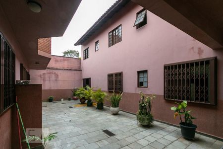 Casa à venda com 380m², 4 quartos e 5 vagasQuintal