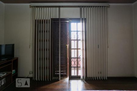 Casa à venda com 380m², 4 quartos e 5 vagasSuíte 1