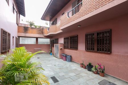Casa à venda com 380m², 4 quartos e 5 vagasQuintal