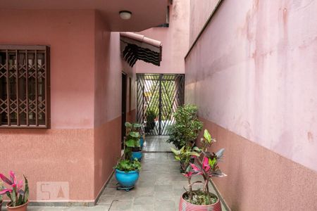 Casa à venda com 380m², 4 quartos e 5 vagasCorredor Lateral