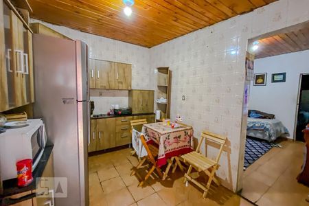 Cozinha de casa à venda com 6 quartos, 300m² em Vila Ivone, São Paulo