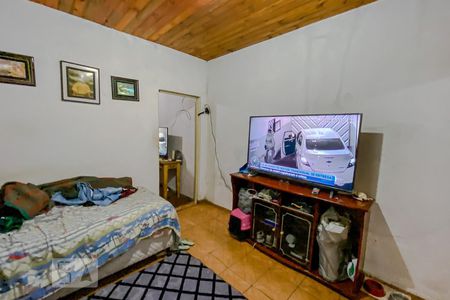 Sala de casa à venda com 6 quartos, 300m² em Vila Ivone, São Paulo