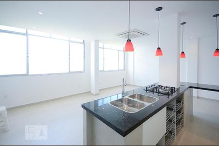 Bancada da cozinha de kitnet/studio para alugar com 1 quarto, 50m² em São Francisco, Niterói