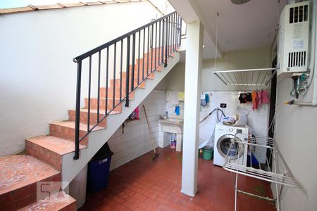 Casa à venda com 220m², 2 quartos e 2 vagasLavanderia