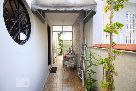Casa à venda com 220m², 2 quartos e 2 vagasHall
