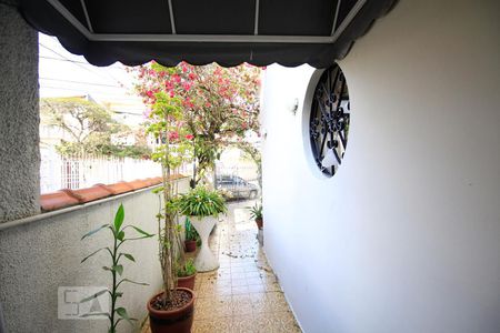 Casa à venda com 220m², 2 quartos e 2 vagasHall