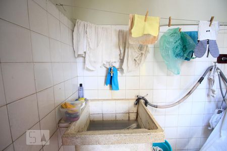 Casa à venda com 220m², 2 quartos e 2 vagasLavanderia