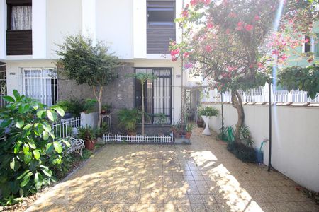 Casa à venda com 220m², 2 quartos e 2 vagasGaragem