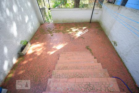 Casa à venda com 220m², 2 quartos e 2 vagasQuintal