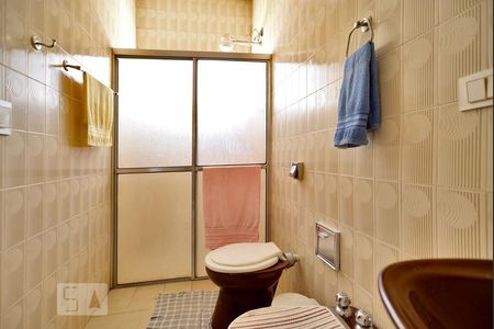 Casa à venda com 500m², 5 quartos e 5 vagasBanheiro da Suíte