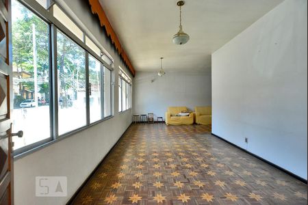 Sala de casa à venda com 5 quartos, 500m² em Vila Anglo Brasileira, São Paulo