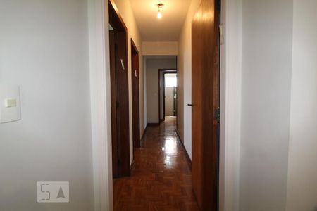 Corredor de apartamento à venda com 4 quartos, 203m² em Santo Antônio, São Caetano do Sul