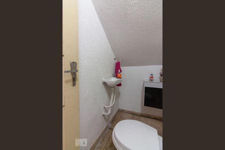 Casa à venda com 180m², 3 quartos e 4 vagasBanheiro da Garagem 