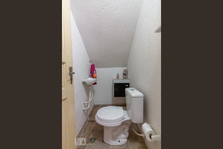 Casa à venda com 180m², 3 quartos e 4 vagasBanheiro da Garagem 