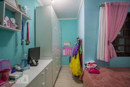 Casa de condomínio à venda com 132m², 3 quartos e 3 vagasQuarto 3