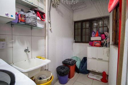 Casa de condomínio à venda com 132m², 3 quartos e 3 vagasÁrea de Serviço