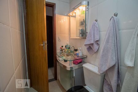 Casa de condomínio à venda com 132m², 3 quartos e 3 vagasBanheiro da Suíte