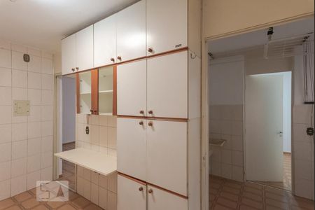 Apartamento à venda com 77m², 3 quartos e 1 vagaCozinha - Armários