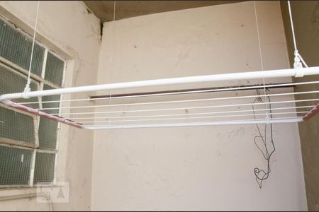 Casa à venda com 80m², 1 quarto e sem vagaArea de serviço