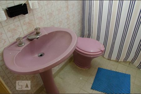 Casa à venda com 80m², 1 quarto e sem vagaBanheiro