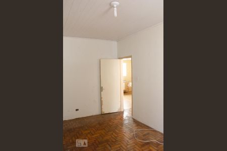 Quarto 1 de casa à venda com 1 quarto, 80m² em Vila Nivi, São Paulo