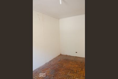 Quarto 2 de casa à venda com 1 quarto, 80m² em Vila Nivi, São Paulo
