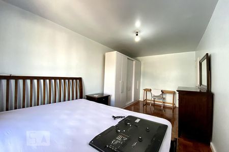 Quarto de apartamento para alugar com 1 quarto, 70m² em Centro, São Leopoldo