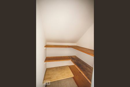 Dispensa da sala de casa para alugar com 3 quartos, 147m² em Parque Jabaquara, São Paulo