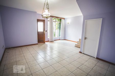 Sala de casa para alugar com 3 quartos, 147m² em Parque Jabaquara, São Paulo