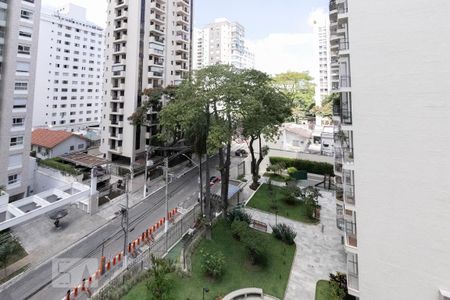 Apartamento à venda com 89m², 2 quartos e 1 vaga Apartamento à venda com 89m², 2 quartos e 1 vagaVista da Área de Serviço
