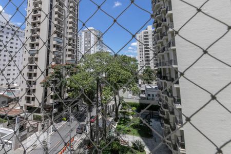Apartamento à venda com 89m², 2 quartos e 1 vaga Apartamento à venda com 89m², 2 quartos e 1 vagaVIsta do Quarto 2