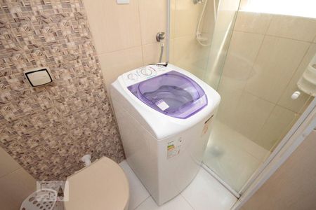 Banheiro de kitnet/studio para alugar com 1 quarto, 30m² em Vila Buarque, São Paulo