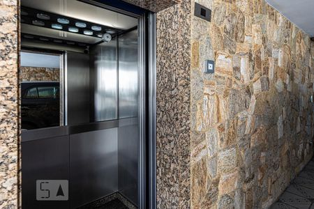 Casa à venda com 800m², 7 quartos e 8 vagasElevador