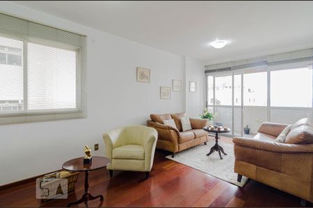 Apartamento para alugar com 3 quartos, 107m² em Sumarezinho, São Paulo