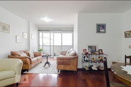 Sala de apartamento para alugar com 3 quartos, 107m² em Sumarezinho, São Paulo
