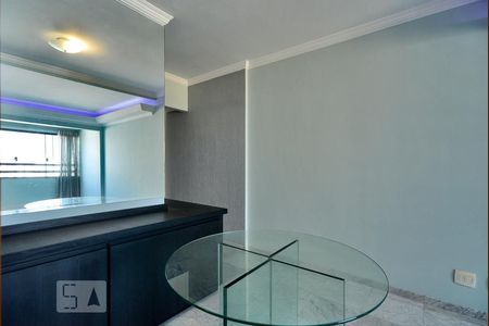 Apartamento para alugar com 69m², 3 quartos e 2 vagasSala