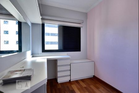 Apartamento para alugar com 69m², 3 quartos e 2 vagasQuarto