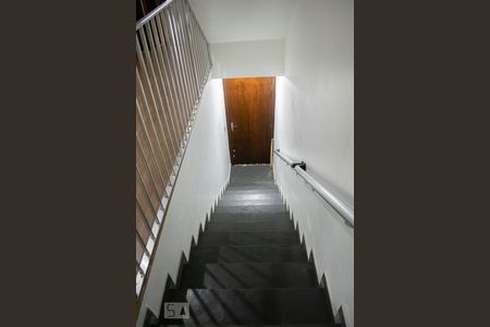 Casa à venda com 209m², 4 quartos e 4 vagas Casa à venda com 209m², 4 quartos e 4 vagasESCADAS GARAGEM