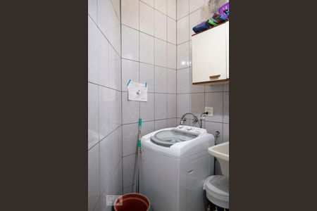 Casa à venda com 209m², 4 quartos e 4 vagas Casa à venda com 209m², 4 quartos e 4 vagasÁREA DE SERVIÇO