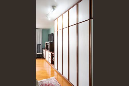 Casa à venda com 209m², 4 quartos e 4 vagas Casa à venda com 209m², 4 quartos e 4 vagasQUARTO 4 SUITE