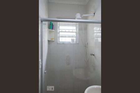 Casa à venda com 209m², 4 quartos e 4 vagas Casa à venda com 209m², 4 quartos e 4 vagasBANHEIRO SUITE