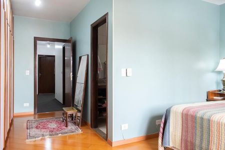 Casa à venda com 209m², 4 quartos e 4 vagas Casa à venda com 209m², 4 quartos e 4 vagasQUARTO 4 SUITE