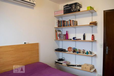 Casa à venda com 209m², 4 quartos e 4 vagas Casa à venda com 209m², 4 quartos e 4 vagasQUARTO 2